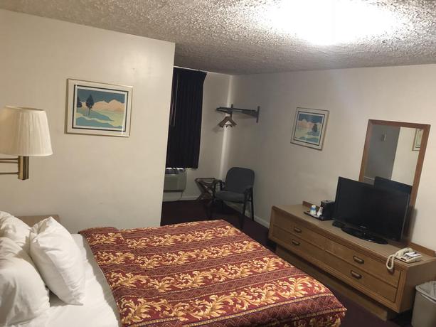 Imagen de la habitación del Hotel Knights Inn Oswego East. Foto 5