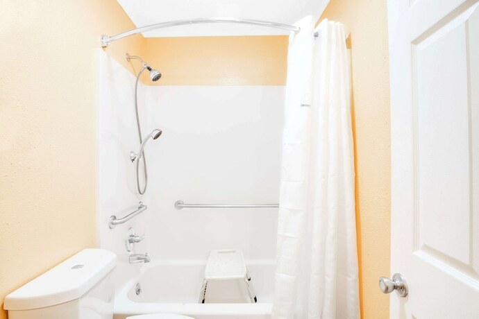 Imagen general del Hotel Knights Inn Paris. Foto 6