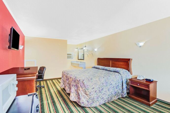 Imagen de la habitación del Hotel Knights Inn Paris. Foto 20