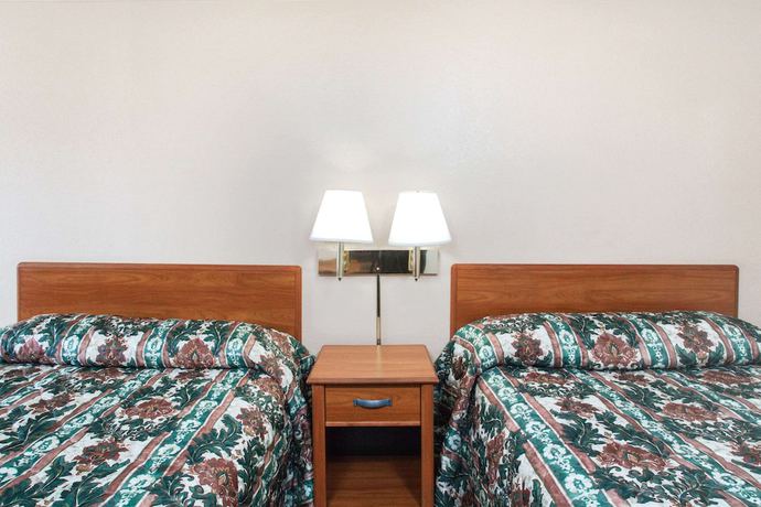 Imagen de la habitación del Hotel Knights Inn Pittston. Foto 14