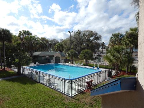 Imagen de los exteriores del Hotel Knights Inn Plant City. Foto 7