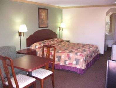 Imagen de la habitación del Hotel Knights Inn Port Charlotte. Foto 4
