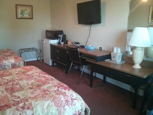 Imagen de la habitación del Hotel Knights Inn Port Colborne. Foto 4
