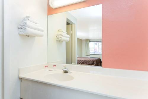 Imagen de la habitación del Hotel Knights Inn Punta Gorda. Foto 6