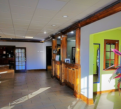 Imagen de los interiores del Hotel Knights Inn Richmond At W Broad St. Foto 15