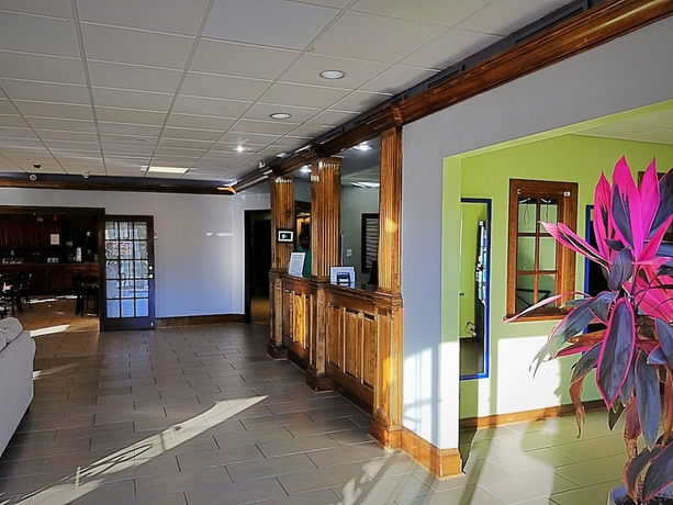 Imagen de los interiores del Hotel Knights Inn Richmond At W Broad St. Foto 16