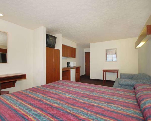Imagen de la habitación del Hotel Knights Inn Saint Clairsville. Foto 16