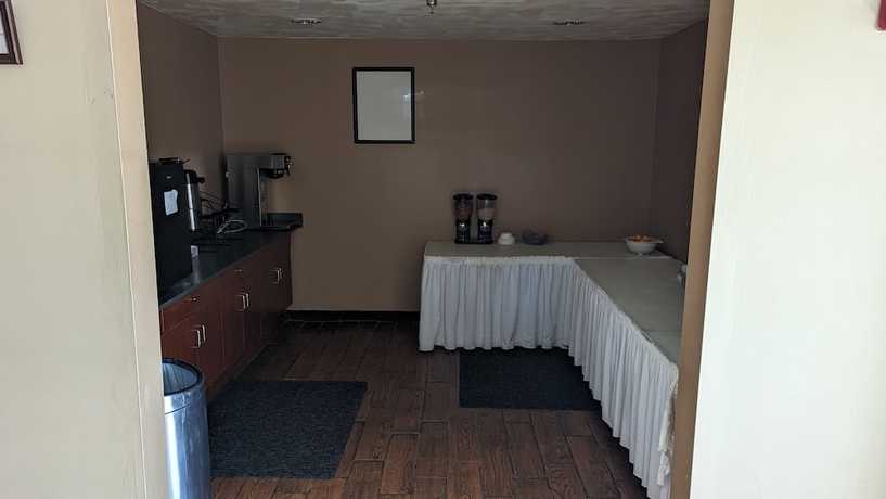 Imagen del bar/restaurante del Hotel Knights Inn Saint Clairsville. Foto 3