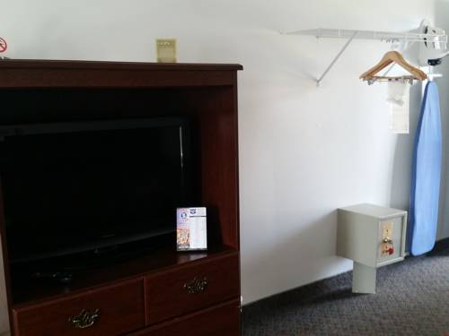 Imagen de la habitación del Hotel Knights Inn Sandusky. Foto 4