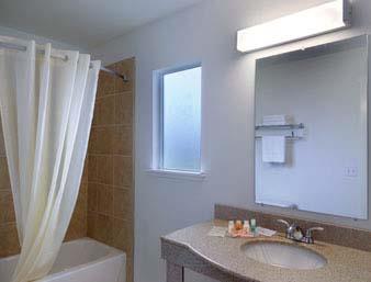 Imagen de la habitación del Hotel Knights Inn Sea Tac Airport. Foto 6