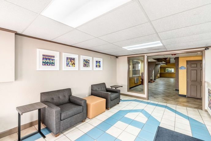 Imagen de los interiores del Hotel Knights Inn Searcy. Foto 14