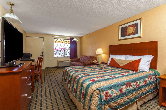 Imagen de la habitación del Hotel Knights Inn Seymour. Foto 7