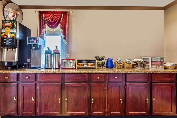 Imagen del bar/restaurante del Hotel Knights Inn Seymour. Foto 3