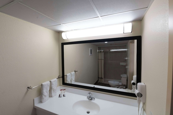 Imagen de la habitación del Hotel Knights Inn South Amboy. Foto 11