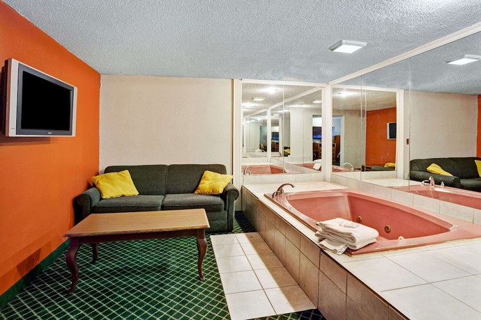 Imagen de la habitación del Hotel Knights Inn Sterling Heights. Foto 10