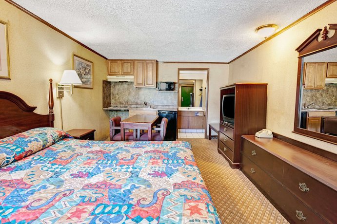 Imagen de la habitación del Hotel Knights Inn Sterling Heights. Foto 11