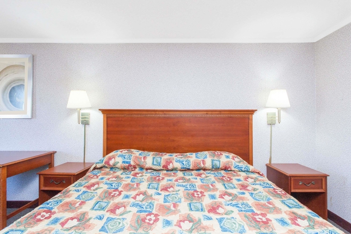Imagen de la habitación del Hotel Knights Inn Toledo West. Foto 10