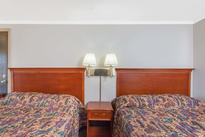 Imagen de la habitación del Hotel Knights Inn Toledo West. Foto 13