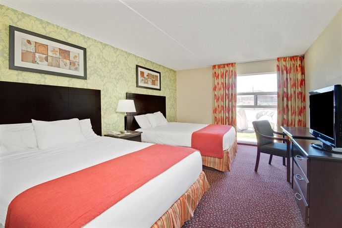Imagen de la habitación del Hotel Knights Inn Toronto Scarborough. Foto 8