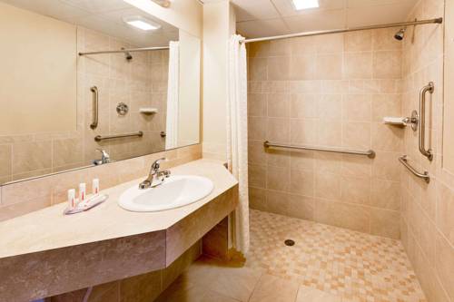 Imagen de la habitación del Hotel Knights Inn Traverse City. Foto 4