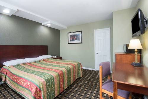 Imagen de la habitación del Hotel Knights Inn Trevose. Foto 3