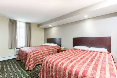 Imagen de la habitación del Hotel Knights Inn Trevose. Foto 4