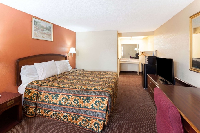 Imagen de la habitación del Hotel Knights Inn Tucker. Foto 9