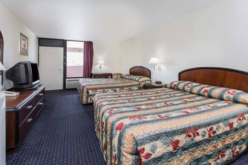 Imagen de la habitación del Hotel Knights Inn Virginia Beach At Lynnhaven Pkwy. Foto 5