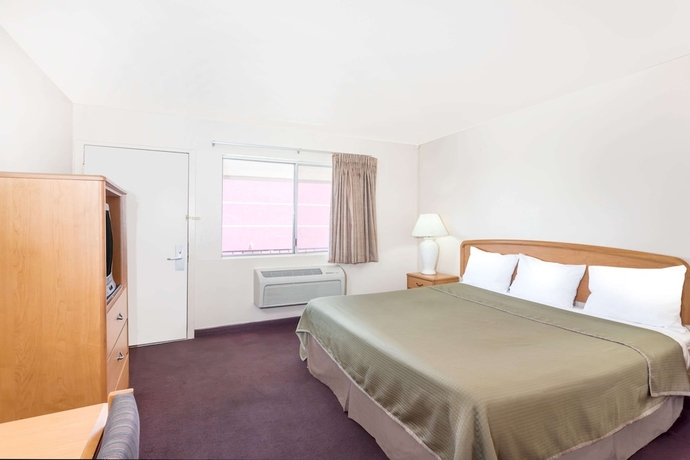 Imagen de la habitación del Hotel Knights Inn Yuma. Foto 5