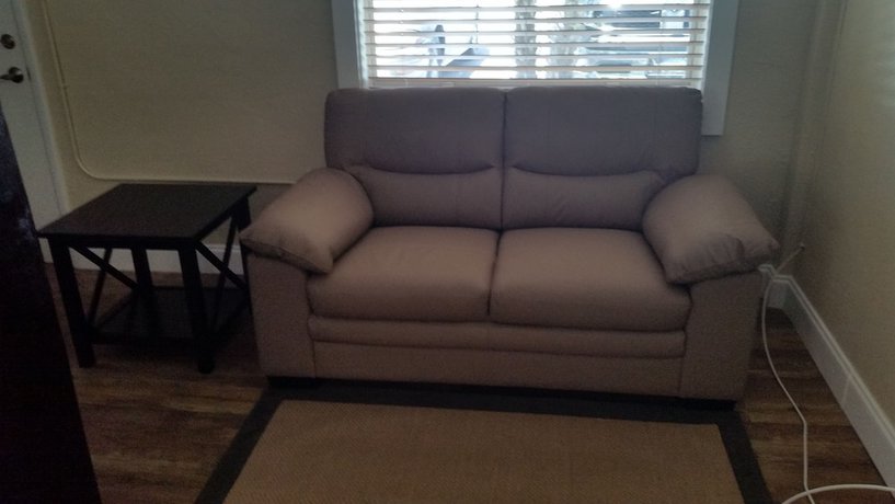 Imagen de la habitación del Hotel Knight\'s Key Suites. Foto 10