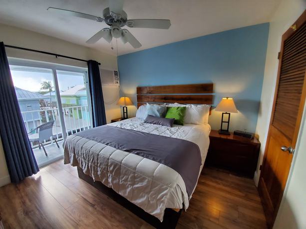 Imagen de la habitación del Hotel Knight\'s Key Suites. Foto 11