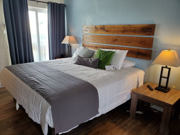 Imagen de la habitación del Hotel Knight\'s Key Suites. Foto 18
