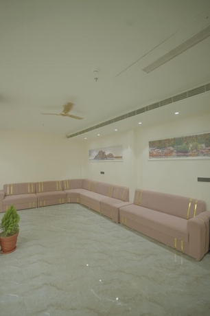 Imagen de los interiores del Hotel Knightz bridge. Foto 10