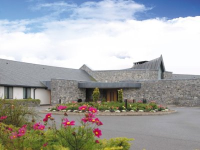 Imagen de los exteriores del Hotel Knock House. Foto 5