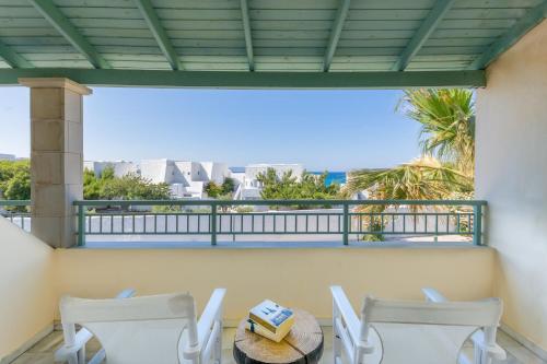 Imagen general del Hotel Knossos Beach Bungalows Suites Resort and Spa. Foto 4