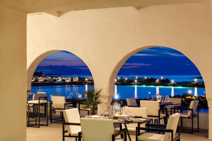 Imagen general del Hotel Knossos Beach Bungalows Suites Resort and Spa. Foto 14