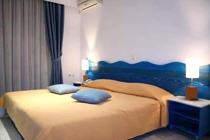 Imagen de la habitación del Hotel Knossos. Foto 5