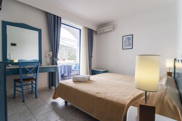 Imagen de la habitación del Hotel Knossos. Foto 8