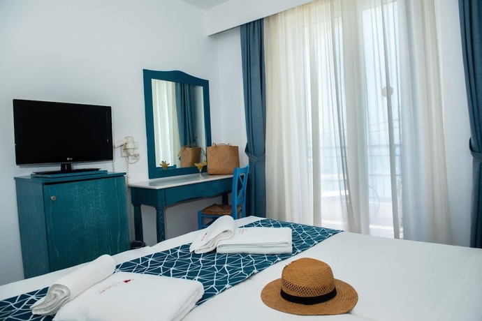 Imagen de la habitación del Hotel Knossos. Foto 10
