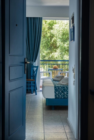 Imagen de la habitación del Hotel Knossos. Foto 11