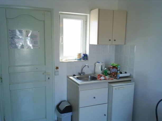 Imagen de la habitación del Hotel Knossos Studios. Foto 8