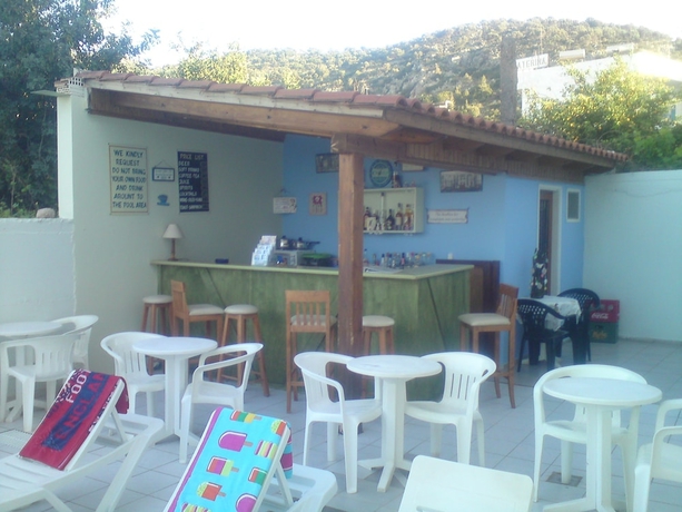 Imagen del bar/restaurante del Hotel Knossos Studios. Foto 5