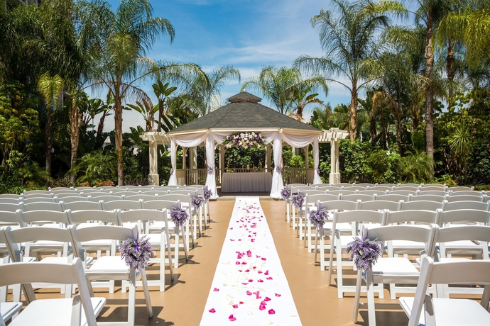 Imagen de los exteriores del Hotel Knott's Berry Farm. Foto 10