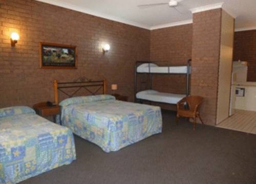 Imagen de la habitación del Hotel Knotts Crossing Resort. Foto 5