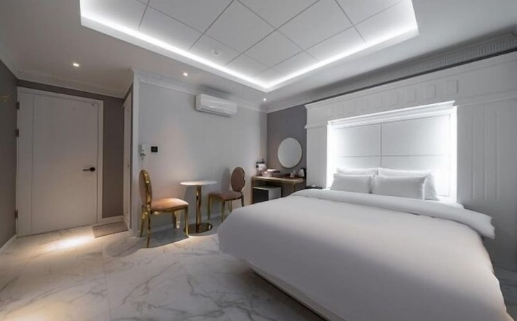 Imagen general del Hotel Knox. Foto 7