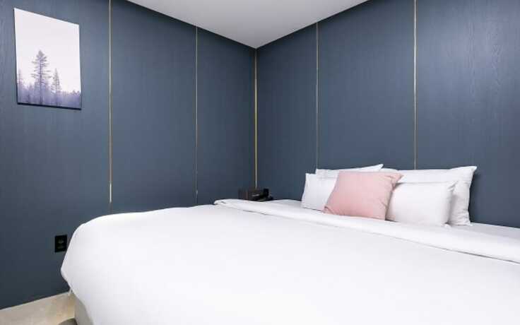 Imagen de la habitación del Hotel Knox. Foto 14