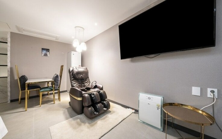 Imagen de la habitación del Hotel Knox. Foto 21