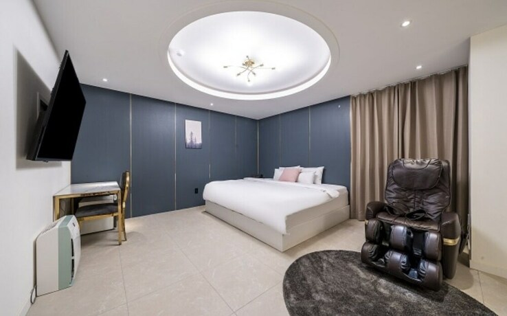 Imagen de la habitación del Hotel Knox. Foto 30