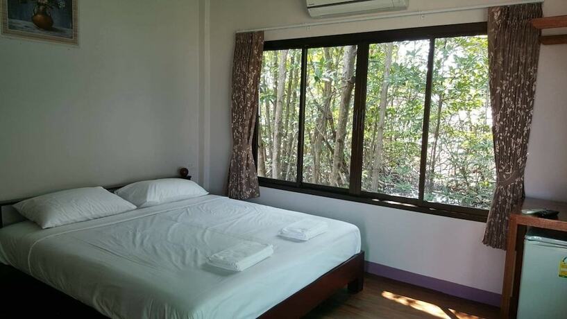 Imagen de la habitación del Hotel Ko Nokyai Resort. Foto 17