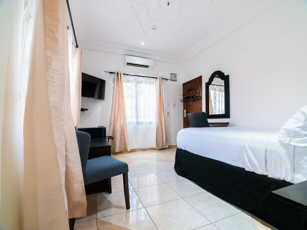 Imagen general del Hotel KoKo Palm Inn, Accra. Foto 3